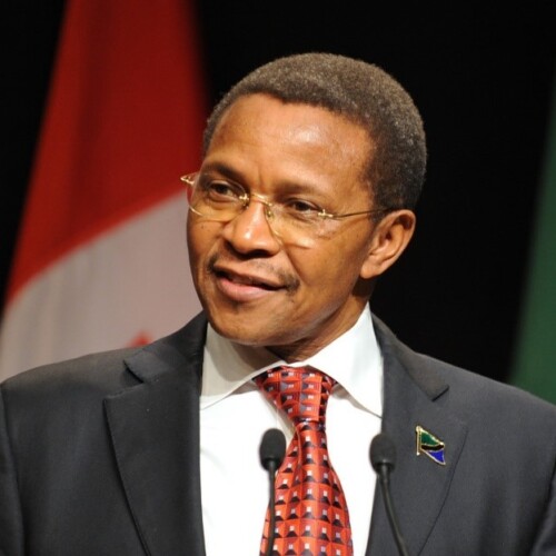 Son Excellence, le D<sup>r</sup> Jakaya Kikwete