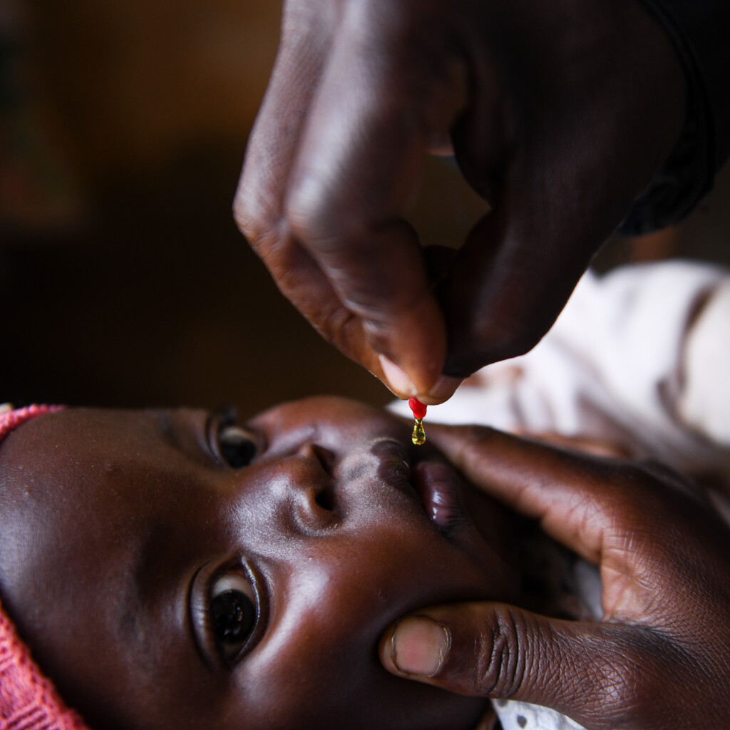 Image of Fathers help to increase vitamin A coverage in Tanzania